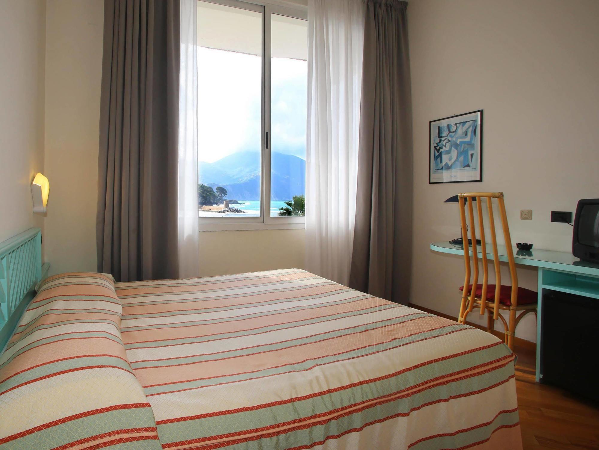 Hotel Elena Recco Εξωτερικό φωτογραφία